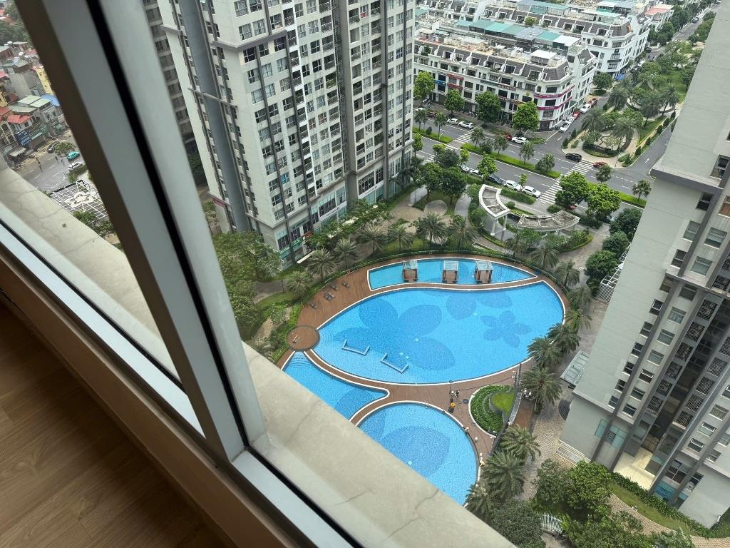 Bán căn hộ cao cấp Vinhomes Gardenia Hàm Nghi căn 95m 3pn 2vs đồ cơ bản view biệt thự và bể bơi giá 9.15 tỷ