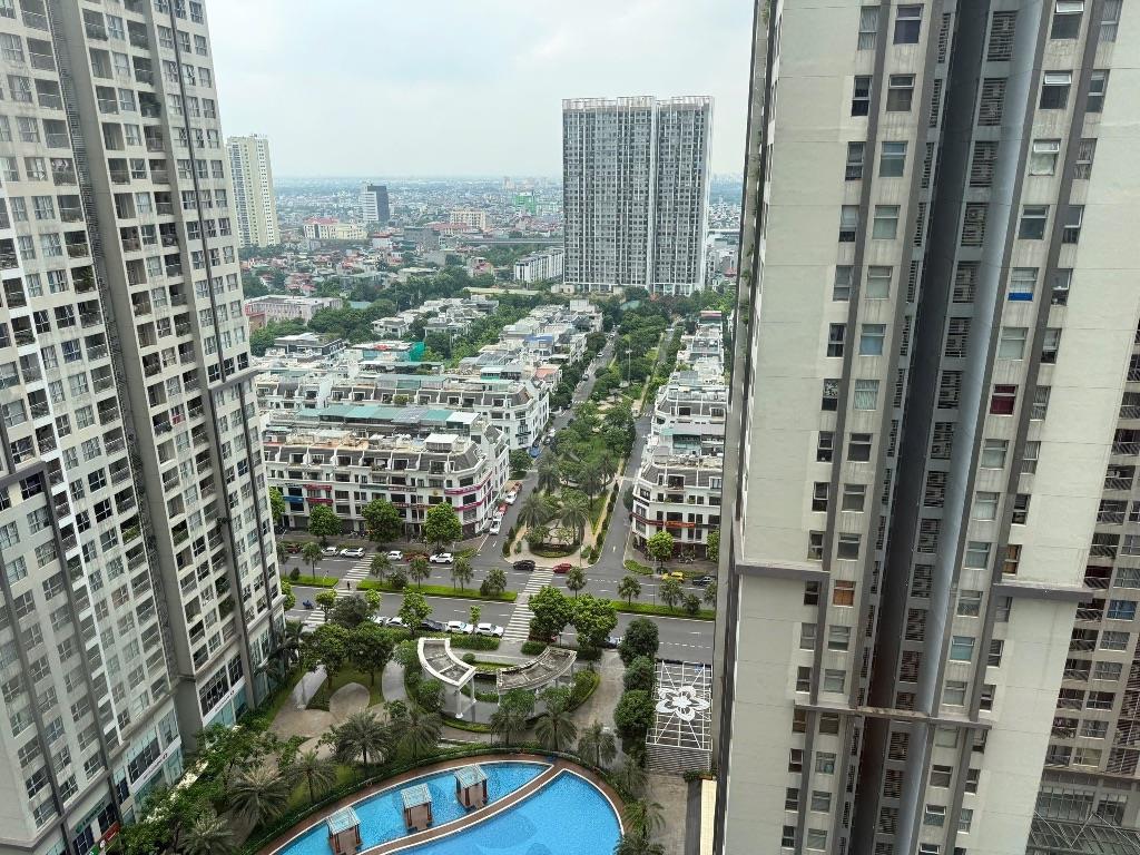 Bán căn hộ cao cấp Vinhomes Gardenia Hàm Nghi căn 95m 3pn 2vs đồ cơ bản view biệt thự và bể bơi giá 9.15 tỷ