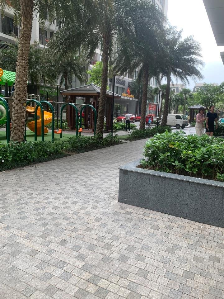 Bán shophouse chân đế tầng 1 toà G3 vinhomes green bay mễ trì 54m mặt tiền 8m hoàn thiện đẹp sẵn sổ đỏ