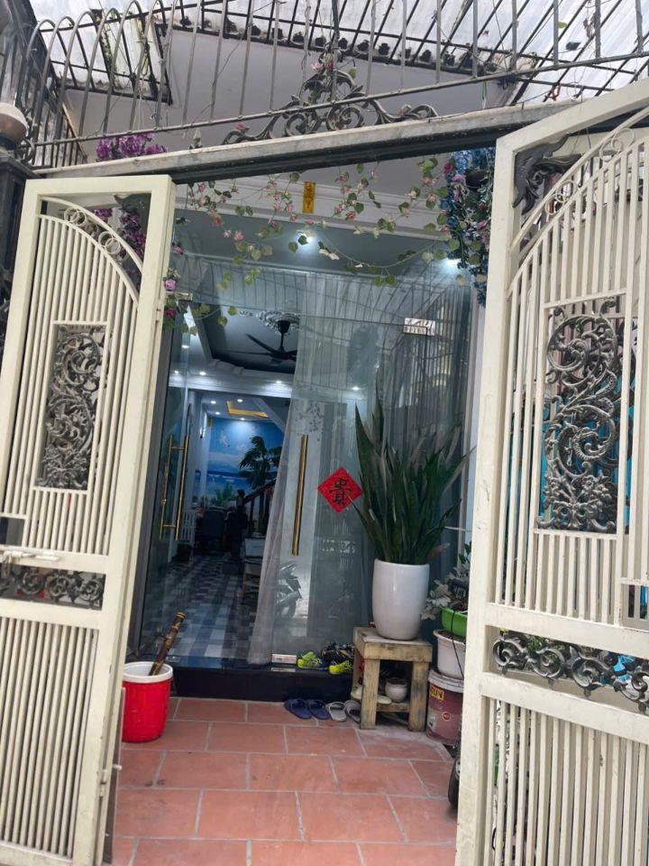 Bán nhà riêng ngõ 63 Trần Quốc Vượng, Cầu Giấy 44m x4T nhà đẹp dân xây kiên cố chắc chắn