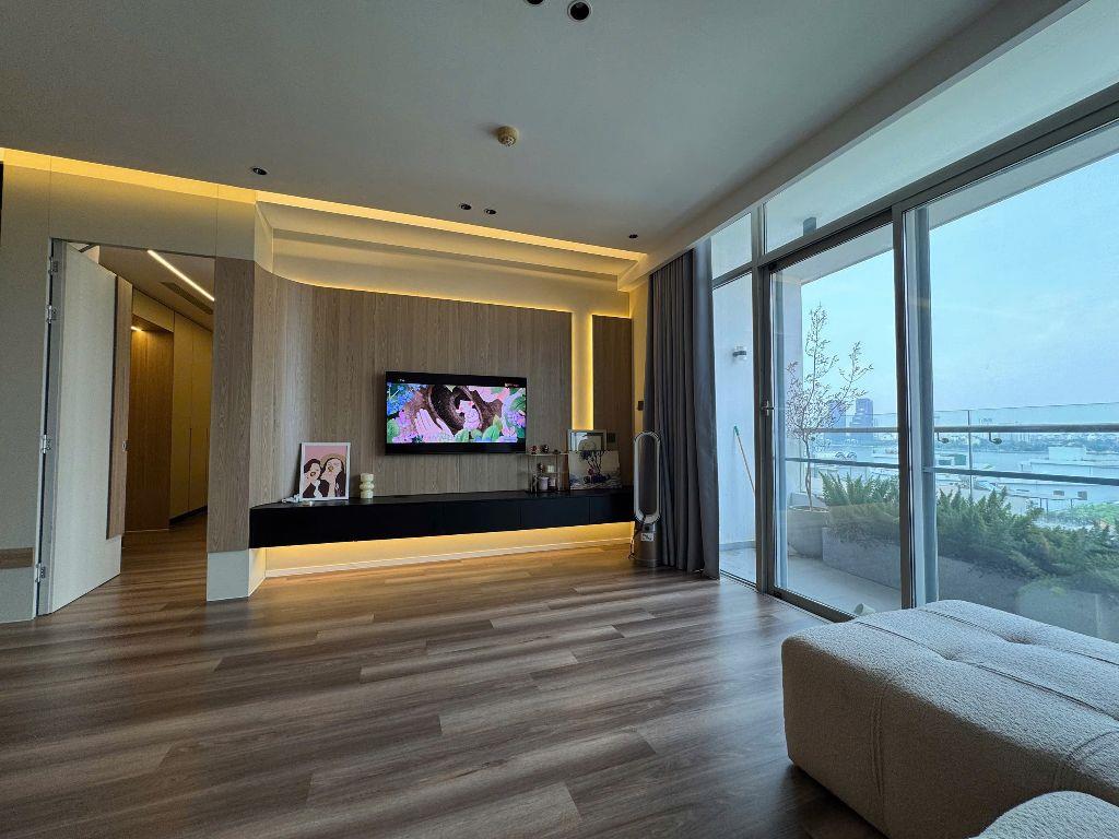 Bán căn hộ cao cấp Watermark Lạc Long Quân 102m 2pn full nội thất view trực diện Hồ Tây