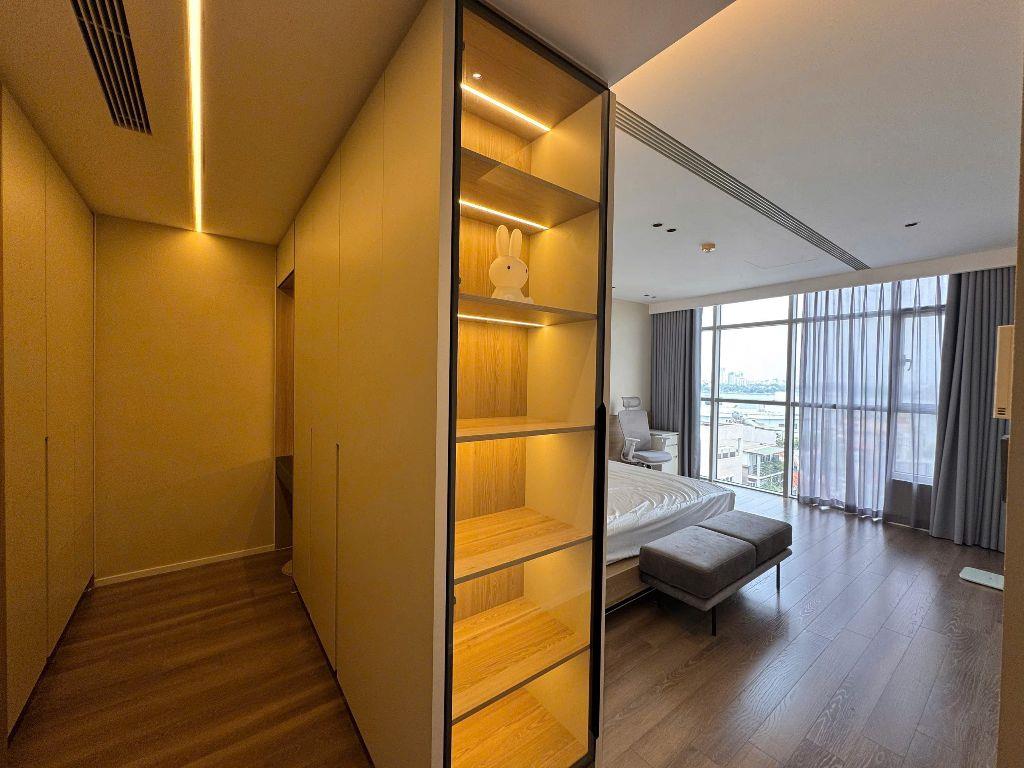 Bán căn hộ cao cấp Watermark Lạc Long Quân 102m 2pn full nội thất view trực diện Hồ Tây