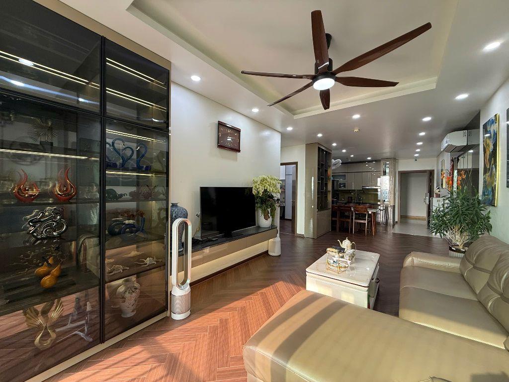 Bán chung cư Ngoại Giao Đoàn toà N03T2 căn 85m 2pn 2vs full đồ view công viên hồ điều hòa