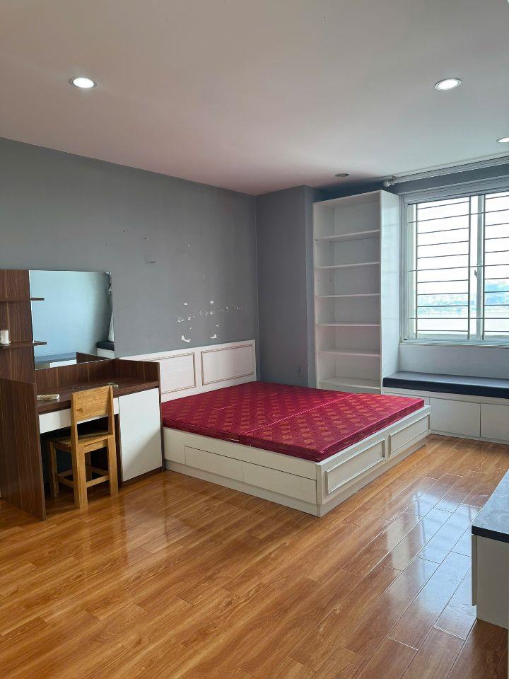 Bán căn hộ chung cư Tây Hồ Residence căn góc 108m 3pn full đồ có slot ô tô và view Hồ Tây