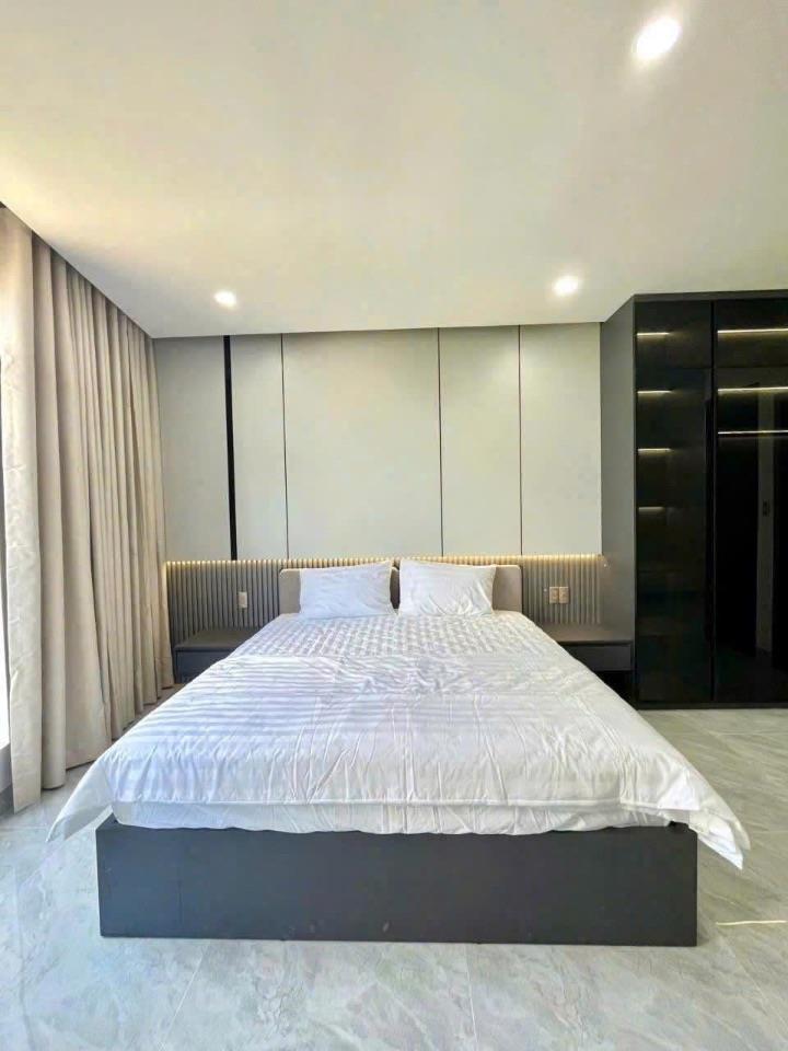 Bán toà nhà mặt phố Chính Hữu Sơn Trà cạnh trung tâm tài chính quốc tế khu VIP 88m x8T + sân vườn tầng thượng