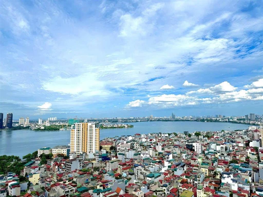 Bán căn hộ chung cư tây hồ residence căn góc 108m 3pn full đồ có slot ô tô và view hồ tây