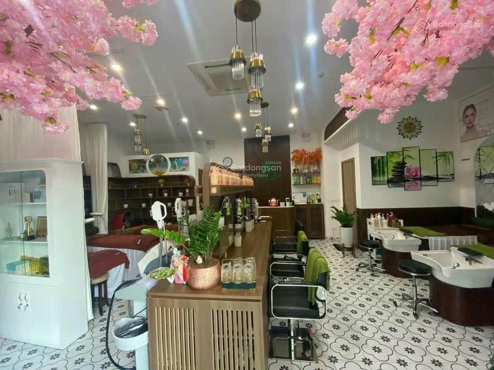 Chính chủ cần bán gấp shophouse chân đế tầng 1 vinhomes green bay mễ trì 60m2 hoàn thiện đẹp có sổ