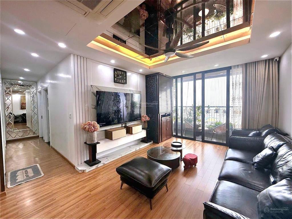 Bán căn hộ chung cư bohemia residence nguyễn huy tưởng căn góc 141m 3pn full đồ ban công đông nam