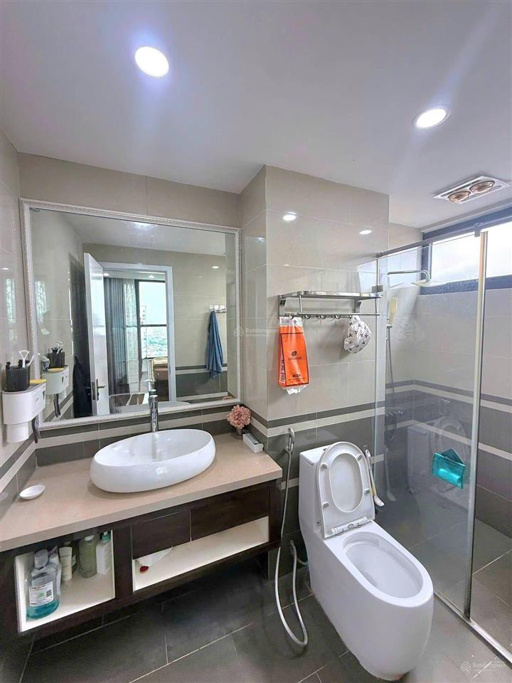 Bán căn hộ chung cư bohemia residence nguyễn huy tưởng căn góc 141m 3pn full đồ ban công đông nam