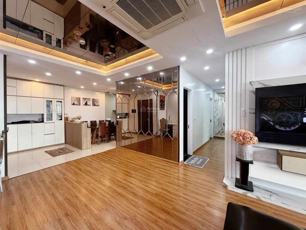 Bán căn hộ chung cư bohemia residence nguyễn huy tưởng căn góc 141m 3pn full đồ ban công đông nam