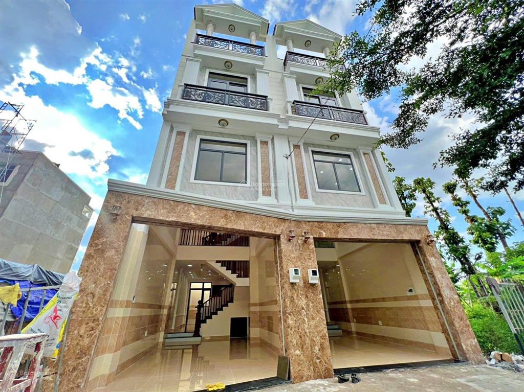 Chính chủ bán gấp nhà 3 lầu sát vạn phúc city, ngay trục ql13 mở rộng 60m, đường 9m kdc hiện hữu