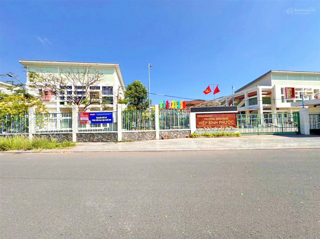 Chính chủ bán đất ngay đô thị vạn phúc city  sổ hồng riêng từng nền ngay trường mầm non hiệp bình