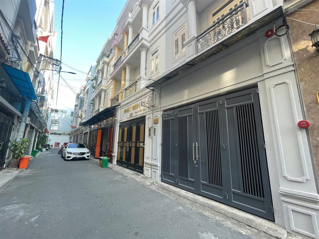 Cho thuê nhà 3 lầu đối diện đinh thị thi vạn phúc city, kdc an ninh tiện kinh doanh, cách ql13 100m