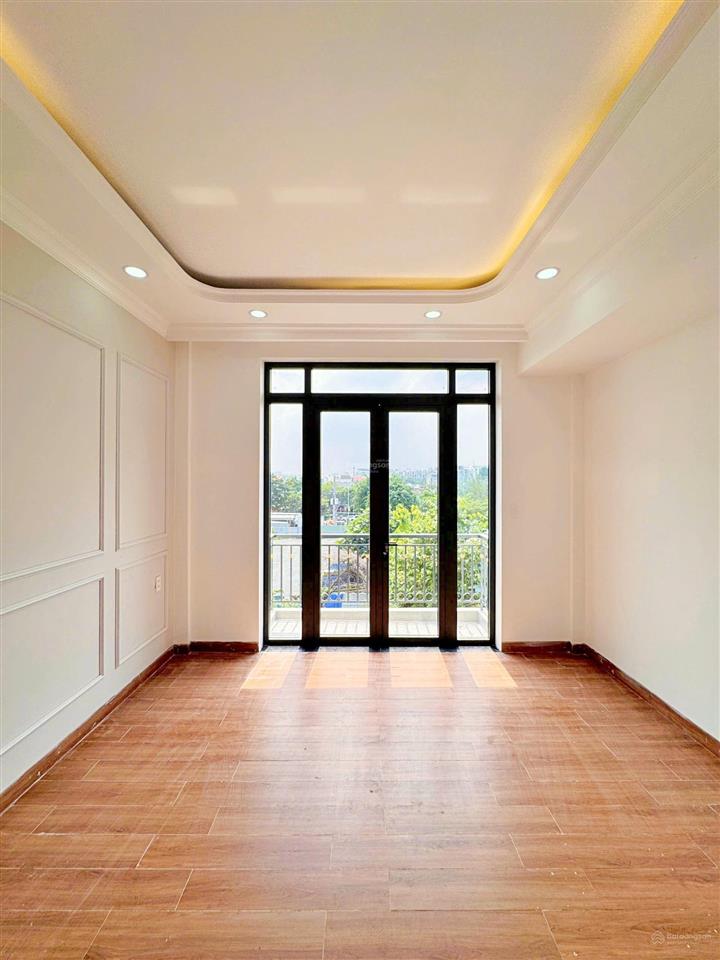 Nhà đẹp 4 tầng full nội thất ngay vạn phúc city, cách ql13 200m, sổ riêng hoàn công, tiện cho thuê