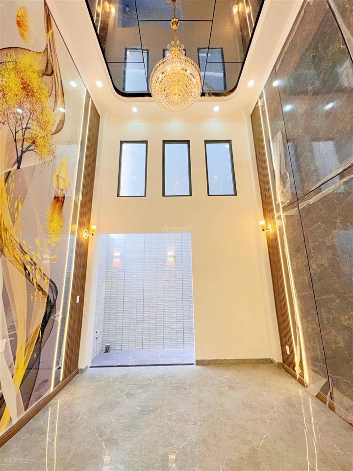 Nhà đẹp 4 tầng full nội thất ngay vạn phúc city, cách ql13 200m, sổ riêng hoàn công, tiện cho thuê