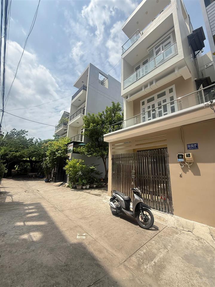 Cho thuê nhà 3 tầng ngay ds27 phạm văn đồng  sát trường học ngô chí quốc , ngang hơn 5m