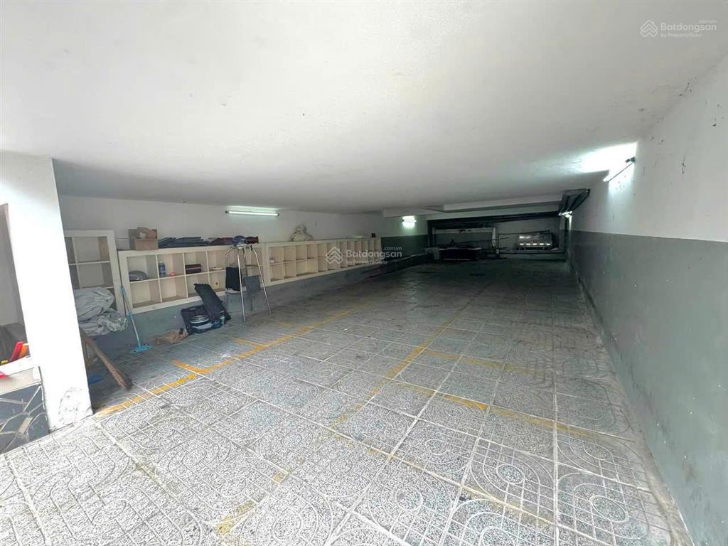 Cho thuê nhà 4 tầng có hầm ngay khu điện ảnh bên sông sài gòn, sát chợ hiệp bình chánh, thủ đức