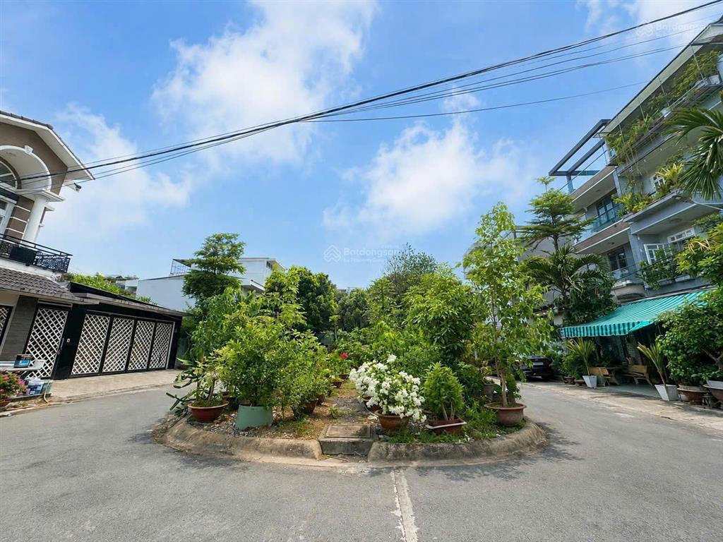 Bán đất full thổ 2 mặt tiền ngay h389 khu văn phòng chính phủ, đường rộng 12m thông vạn phúc city