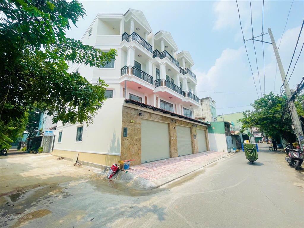 Bán nhà mới xây 3 tầng ngang 5m ngay đường hiệp bình, cách phạm văn đồng 400m. sát chợ hiệp bình