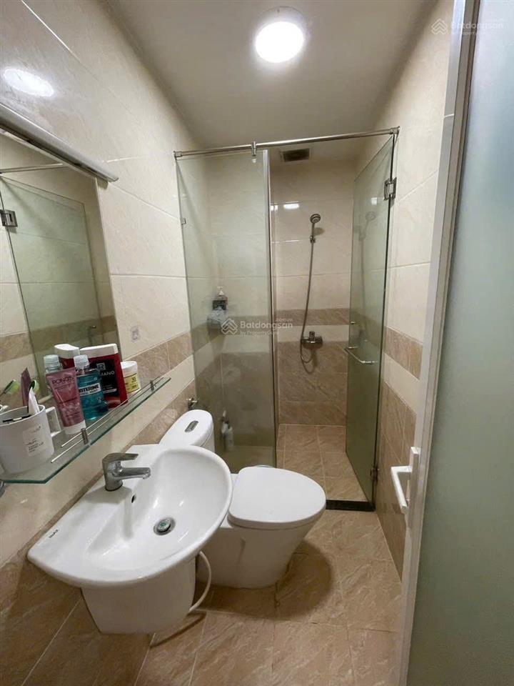 Cho thuê nhà đồng bộ 3 tầng khu văn minh ngay ngã tư hiệp bình phước, cách ql13 50m