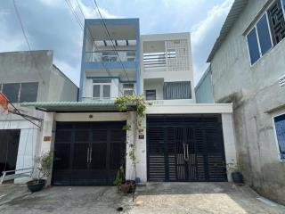 Bán nhà 3 tầng ngay khu biệt thự jamona, cách ql13 200m, đường thông thoáng 8m