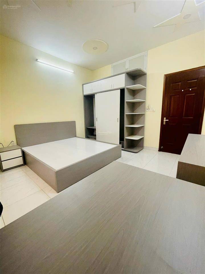 Ngộp  ngân hàng bán gấp nhà 2 tầng ngay chợ bình triệu 68m2 shr hxh