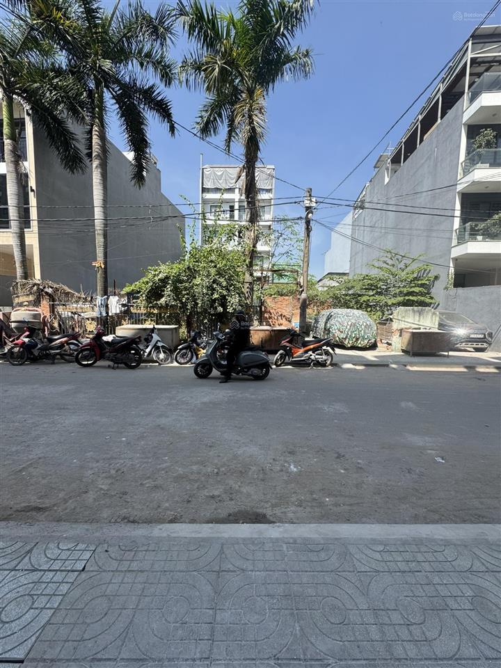 Nhà 4 tầng ven sông sg đẹp nhất trục ql13