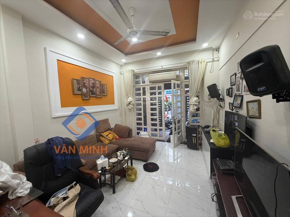 Nhà 4 tầng hẻm 7m sát ql13 , 13tr/tháng  cách vạn phúc chỉ 2km