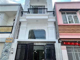 Nhà mới 100% ngay ngã 4 bình phước  4 tầng shr xe hơi tận nhà