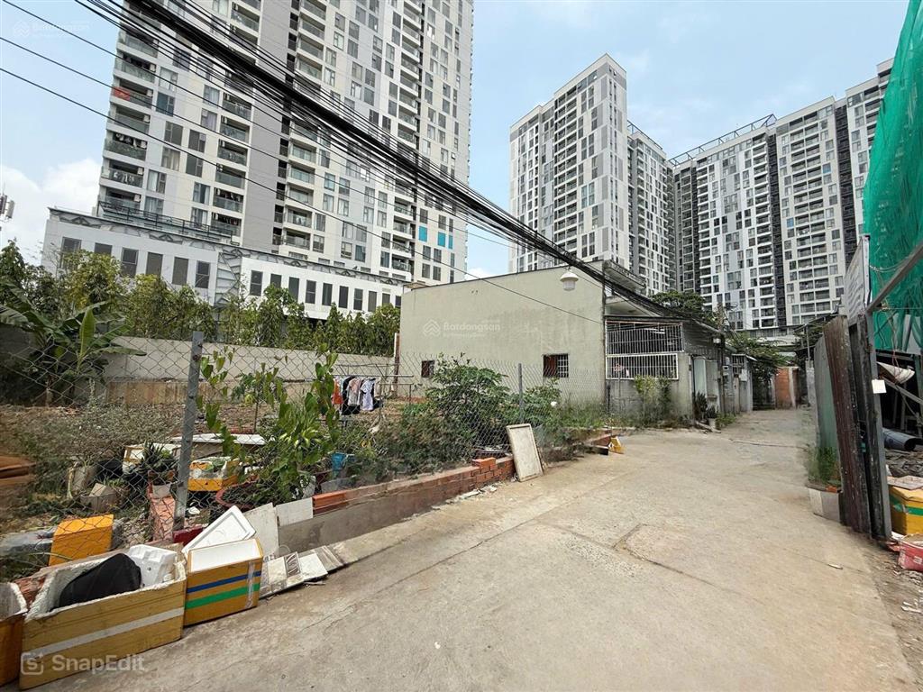 4 lô siêu đẹp đối diện đinh thị thi  hẻm xe hơi  shr