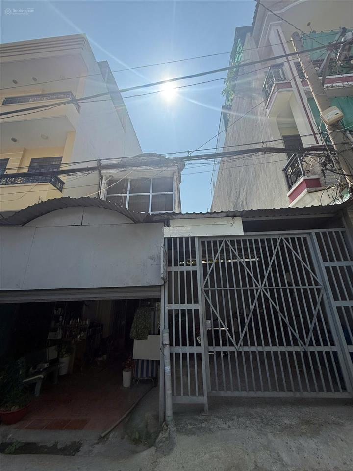 Nhà 1 trệt 1 lầu đường thông  đường số 12 hiệp bình chánh  shr xe tải vào tận nhà