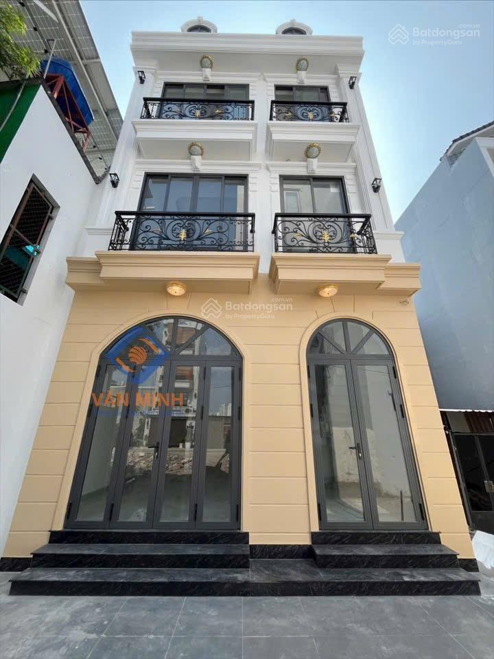 Nhà 3 tầng ngang 6m có sân hxh khu đồng bộ đẹp tại đường số 40, hiệp bình