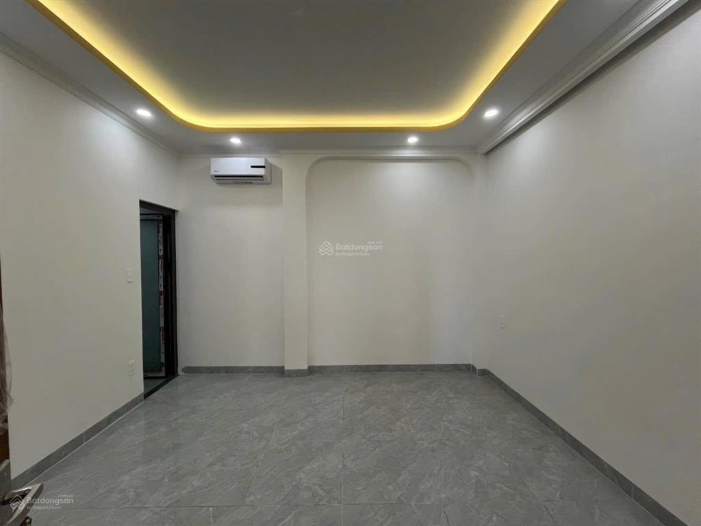 Nhà 3 tầng ngang 6m có sân hxh khu đồng bộ đẹp tại đường số 40, hiệp bình