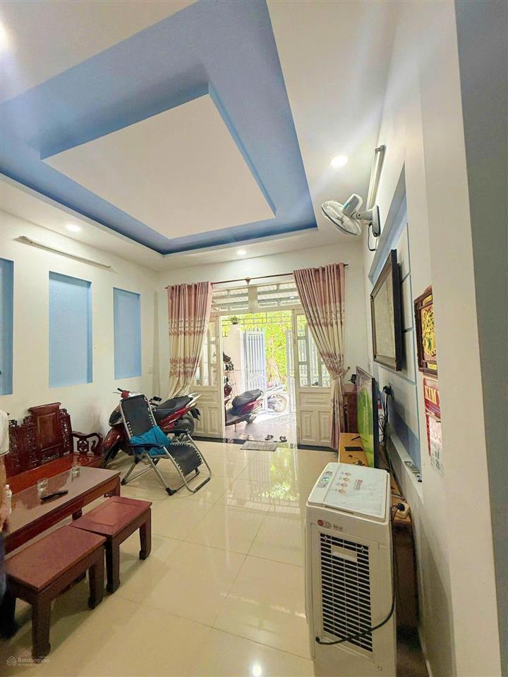 Căn góc 2 mặt tiền  nhà ngang 5m, đường thông gần ql13, giá 7 tỷ 2 shr