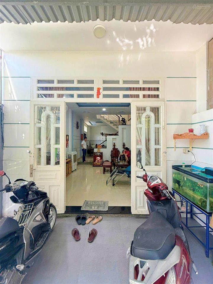 Căn góc 2 mặt tiền  nhà ngang 5m, đường thông gần ql13, giá 7 tỷ 2 shr