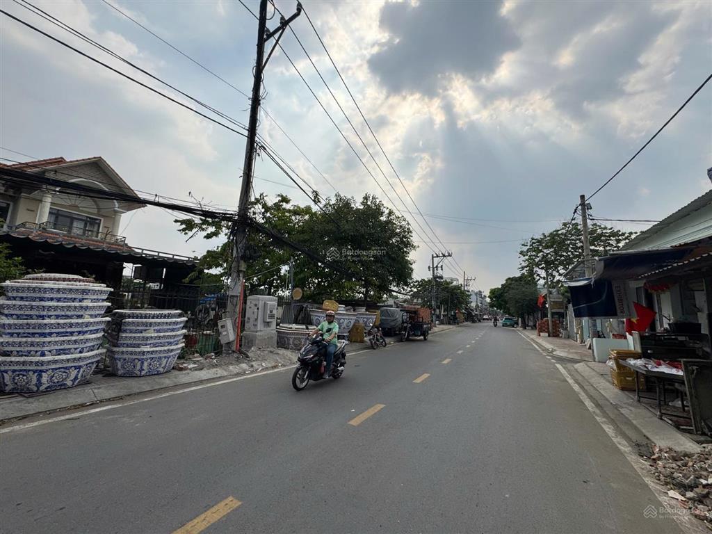 Đất sát chợ hiệp bình full thổ cư ngang đẹp 6m  shr