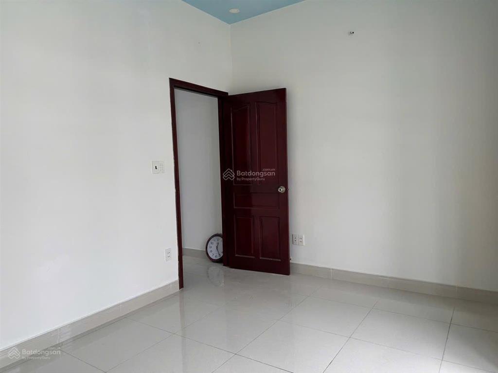 Nhà 3 tầng thông qua đường b hiệp bình  4.5x13 kdc an ninh  hxh  13tr/tháng