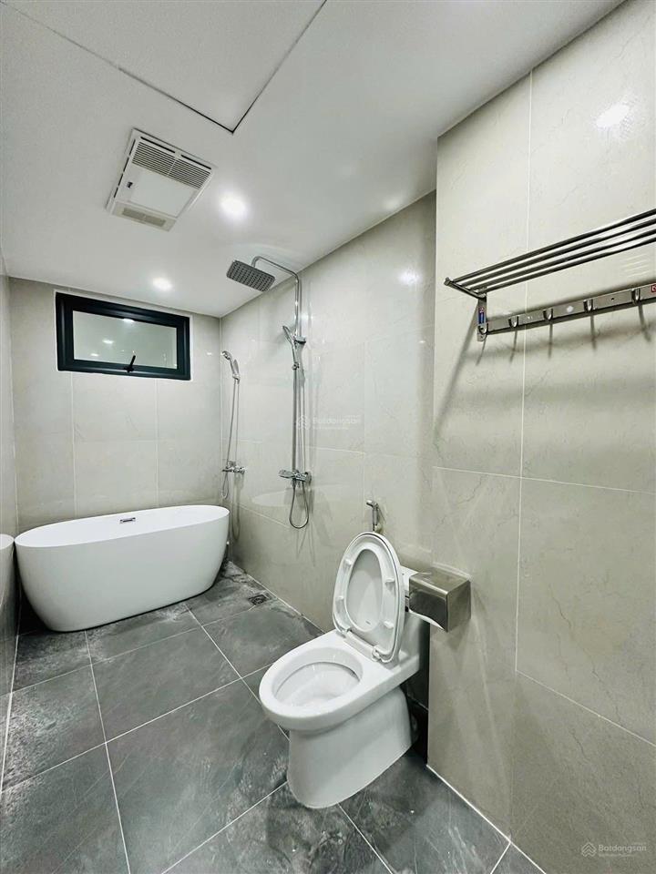 Chỉ 14.2 tỷ  phân lô ôtô vào nhà  7 tầng thang máy  mặt tiền 6m  nguyễn văn linh, long biên, hn