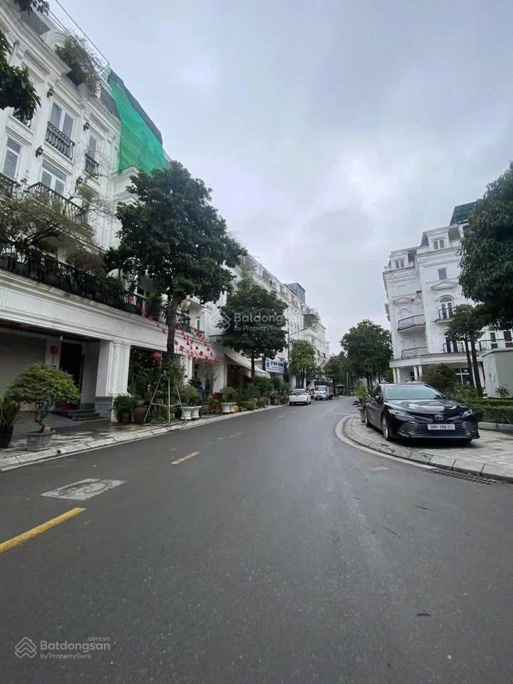 Siêu rẻ11.5 tỷ7t thang máygara ô tônhà mớichỉ còn 1 căn hiếm cóđại mỗ, nam từ liêm, hn