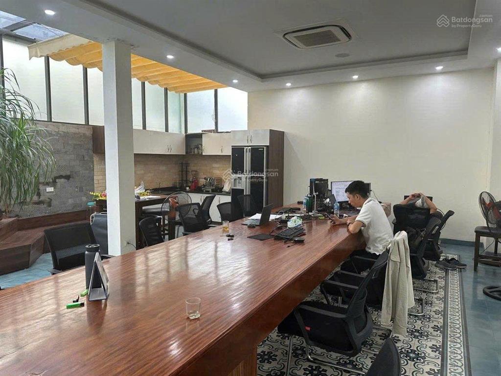 68 tỷ  mặt phố lê trọng tấn, hà đông  330m2 x 4t, mặt tiền khủng 12m  siêu hiếm