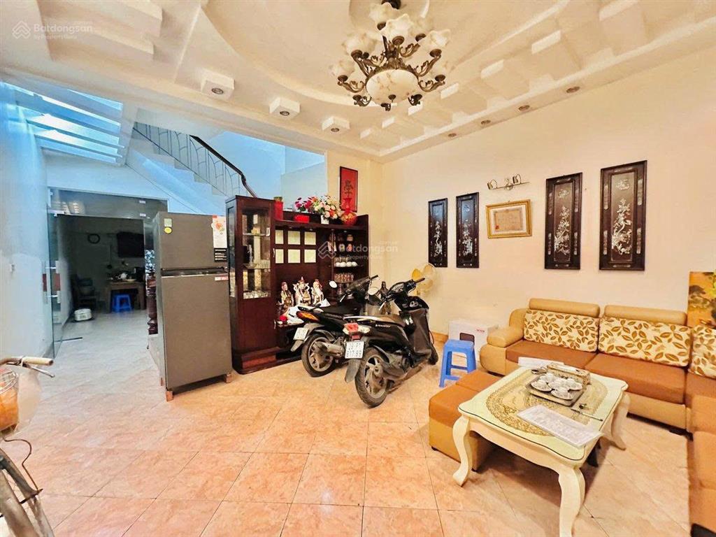 Chỉ 12 tỷ  nhà đẹp ở luôn hoàng hoa thám, ba đình  64m2 x 4t