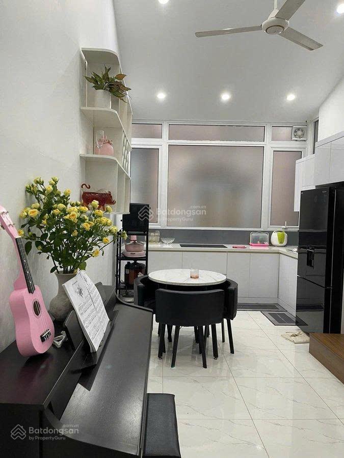 Siêu hiếm  cách 2 nhà ra phố giảng võ, ba đình 4 tầng 3 ngủ 2 thoáng an sinh đẳng cấp chỉ 11.8 tỷ