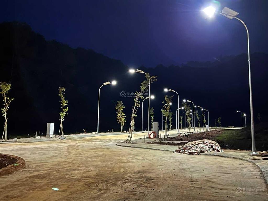Đất full thổ cư ven đà lạt. sát đồi thông cực kì phù hợp để làm nhà nghỉ dưỡng. hạ tầng hoàn thiện