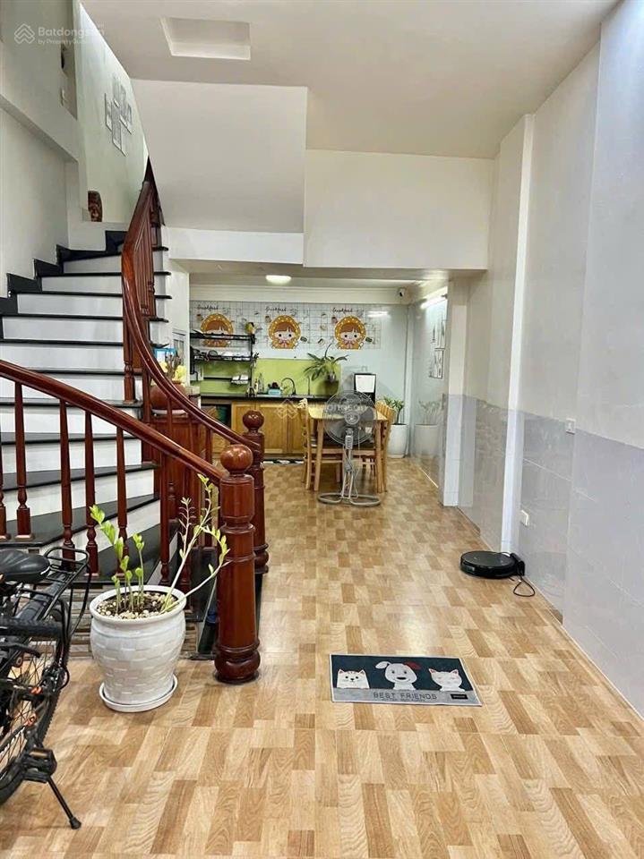 Chính chủ bán nhà mặt ngõ ô tô nhỏ qua nhà kinh doanh mỹ đình 35m2 x 4t giá 9 tỷ có thương lượng