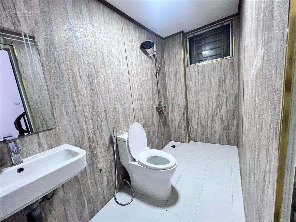 Cần bán nhà riêng phố trần bình  30m2 x 6 tầng kiên cố, ngõ rộng thông tứ tung giá 7 tỷ có tl