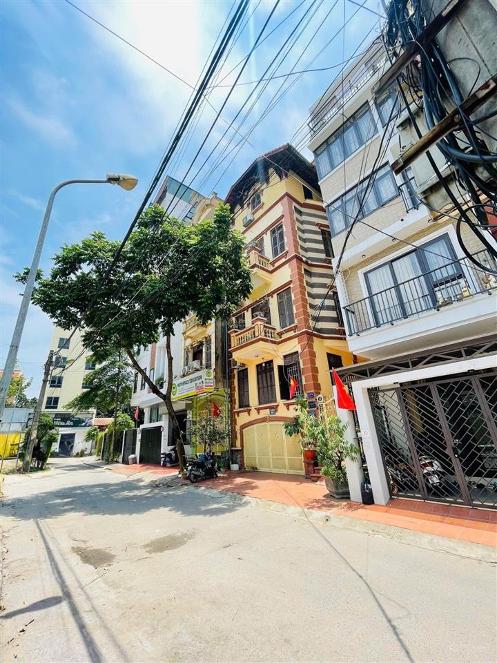 Bán nhà phân lô phố trần quốc hoàn 100m2  7 tầng  mặt tiền 8.5m giá 48 tỷ có tl