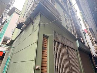 Bán nhà sát đường cầu giấy  lô góc  dân xây thoáng sáng 38m2 x 5 tầng giá 9 tỷ có thương lượng