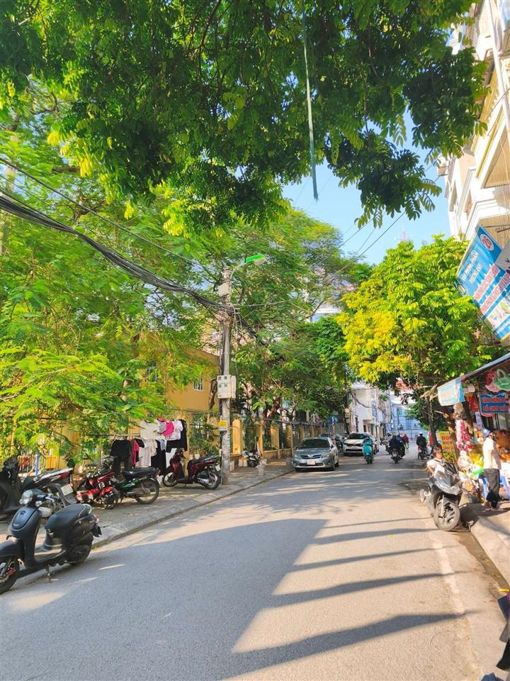 Bán lô đất mỹ đình  dt 70m2 mt 5m ngõ thông kinh doanh  ô tô qua nhà  tặng nhà c4 giá 14,5 tỷ