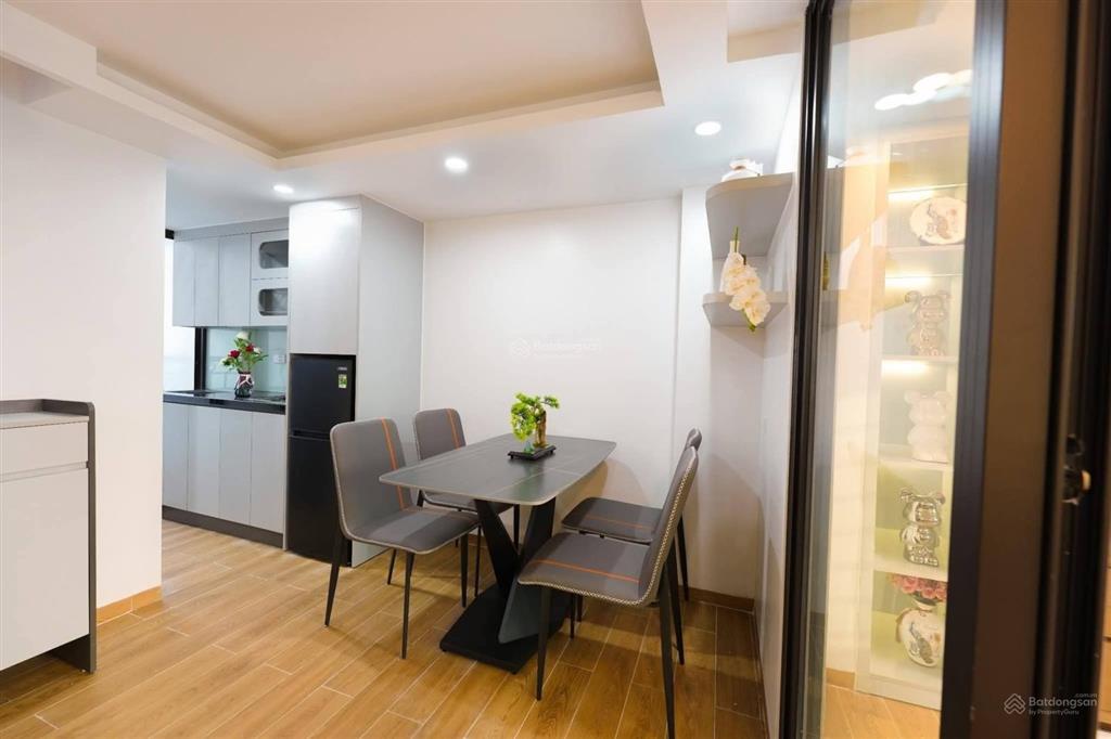 Bán toà nhà căn hộ dịch vụ mai dịch 9tầng  thang máy 25p khép kín  ô tô vào nhà giá 39tỷ coa tl