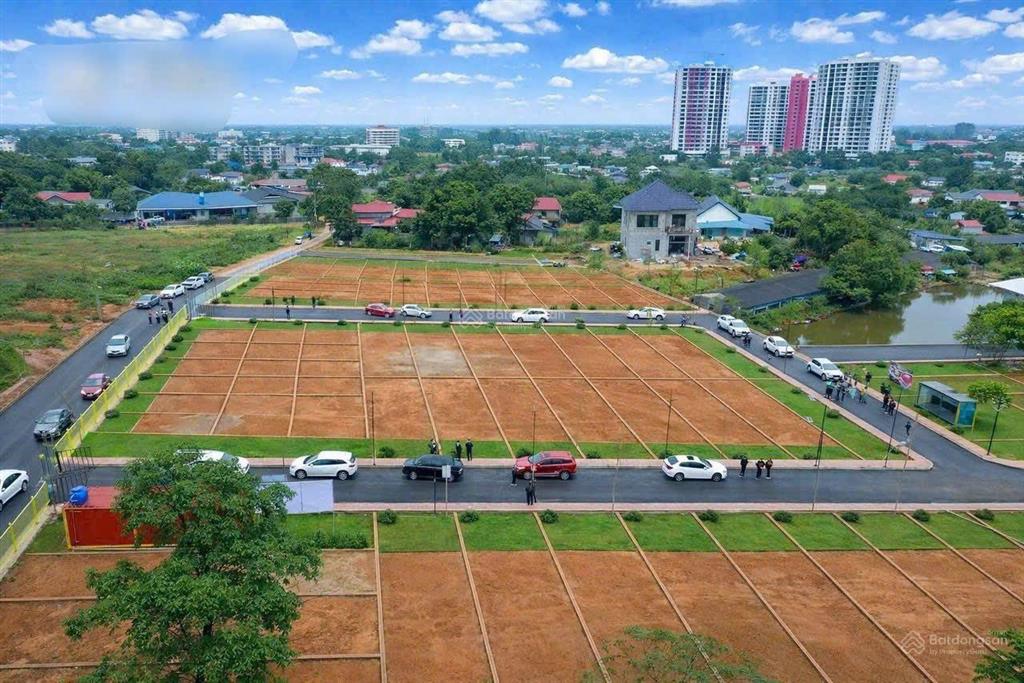 Bán đất tại phố phùng hưng, 600 triệu, 100m2, hướng đông nam, mặt tiền 6m